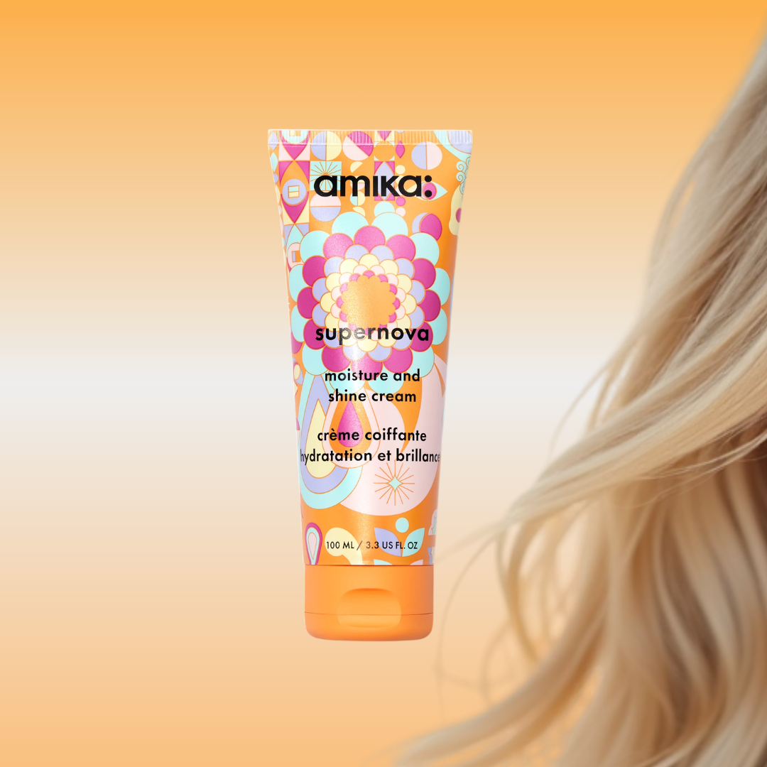 El Amika Supernova Shine + Repair Serum es un sérum ligero diseñado para aportar brillo intenso, suavizar la fibra capilar y ayudar a reparar el cabello dañado, sin dejar sensación grasosa o pesada. Su fórmula ayuda a sellar la cutícula, controlar el frizz y mejorar la apariencia general del cabello desde la primera aplicación.