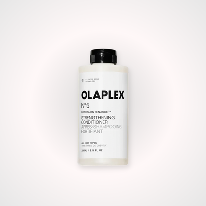 Acondicionador para el cuidado, reparación y fortalecimiento del cabello dañado, quebradizo y tratado químicamente, diseñados para mejorar la salud, suavidad, brillo y resistencia de la fibra capilar.